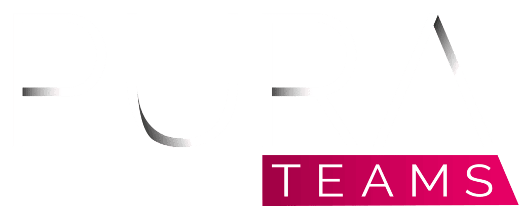 Panneau d'équipe Pura Teams lors d'une réunion collaborative en entreprise.